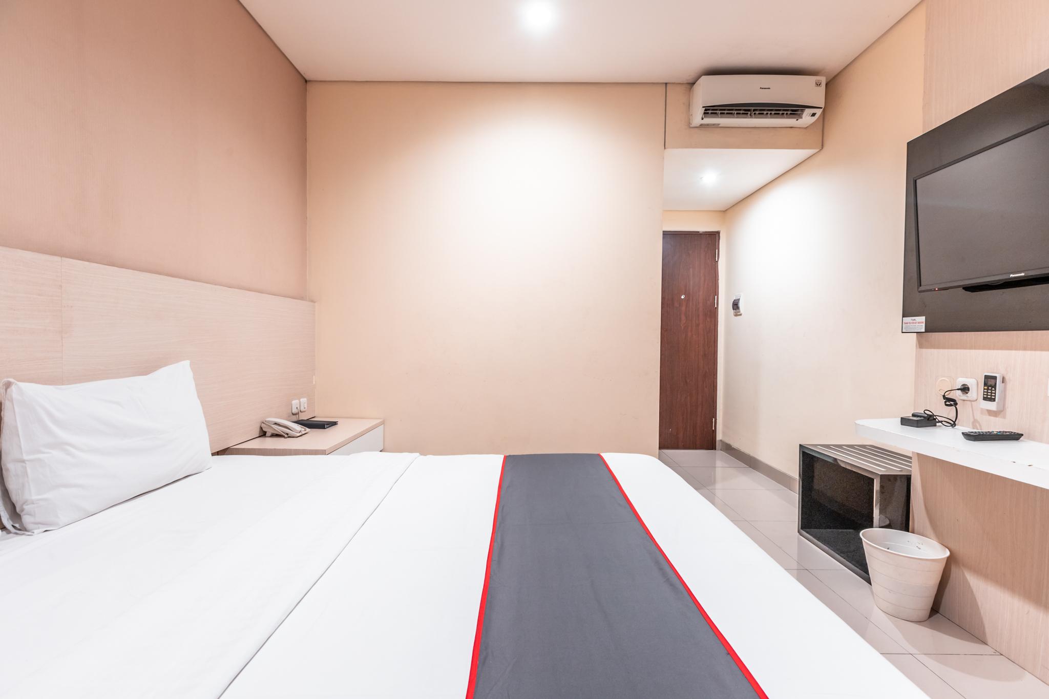Collection O Hotel Igloo Bekasi Bagian luar foto