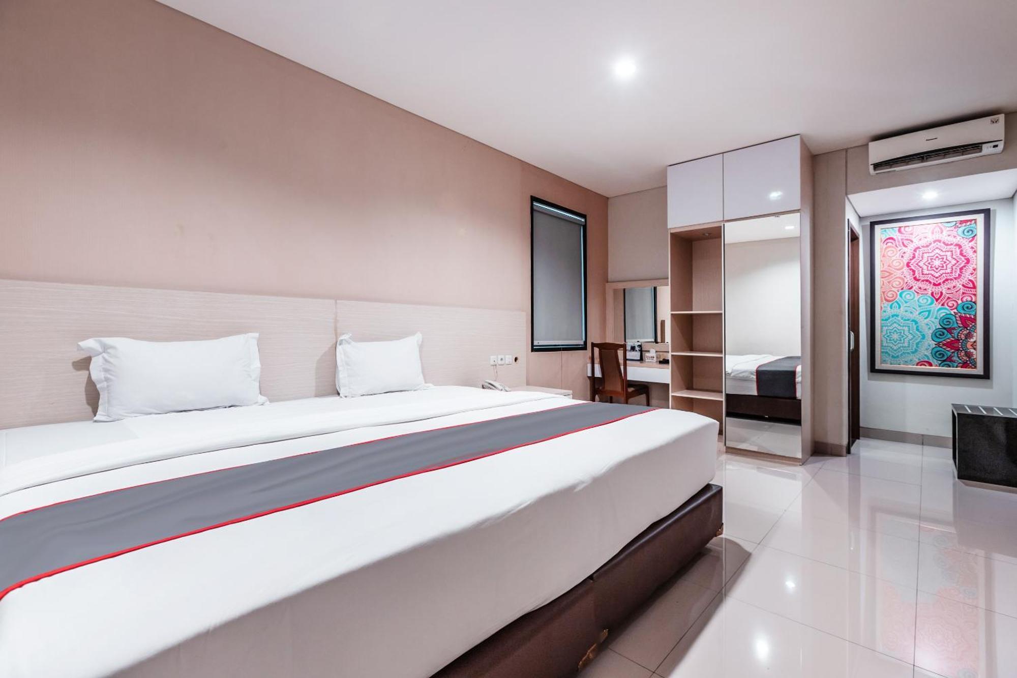 Collection O Hotel Igloo Bekasi Bagian luar foto